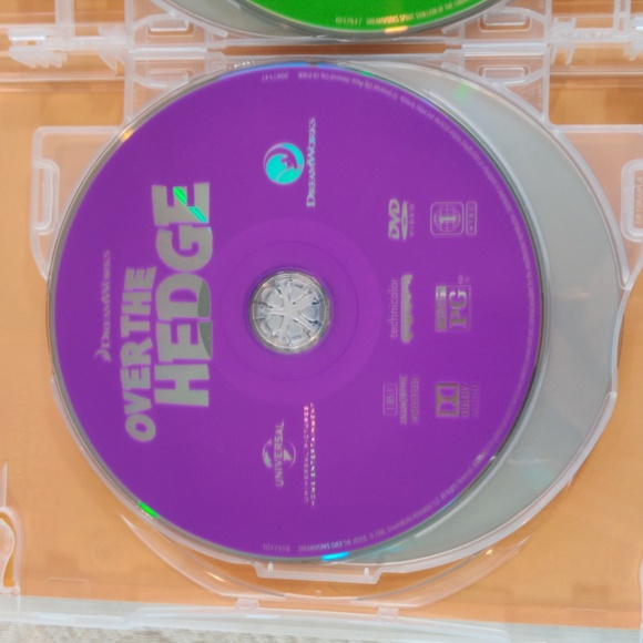DreamWorks 4 DVD Collection Shark Tale, Over the Hedge, Spirit, Flushed Away - Picture 5 of 11